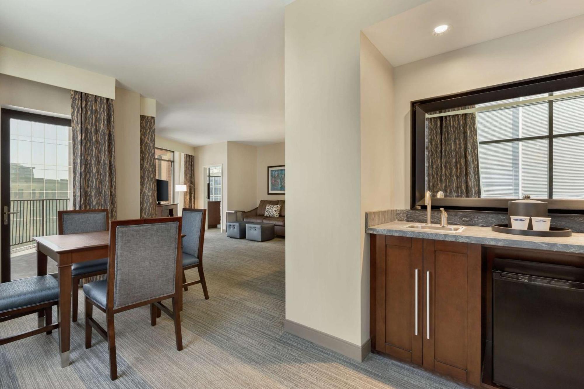 Hampton Inn & Suites Nashville-Downtown Extérieur photo